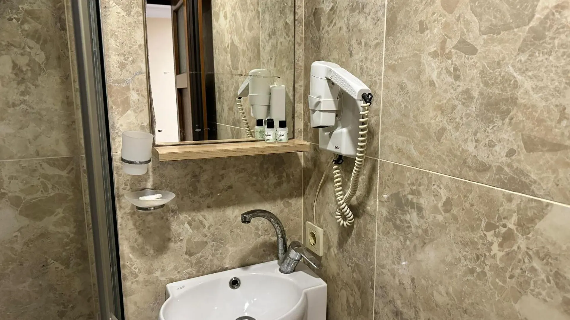Hotel Visa Istanbul 3*,